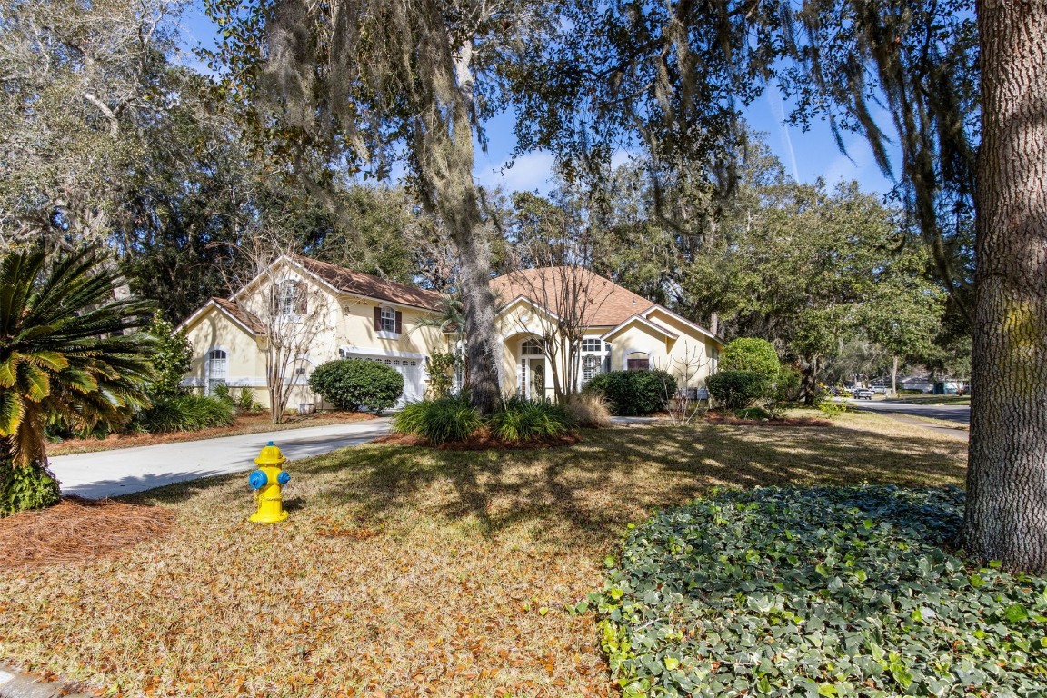 2869 BREAKERS DRIVE