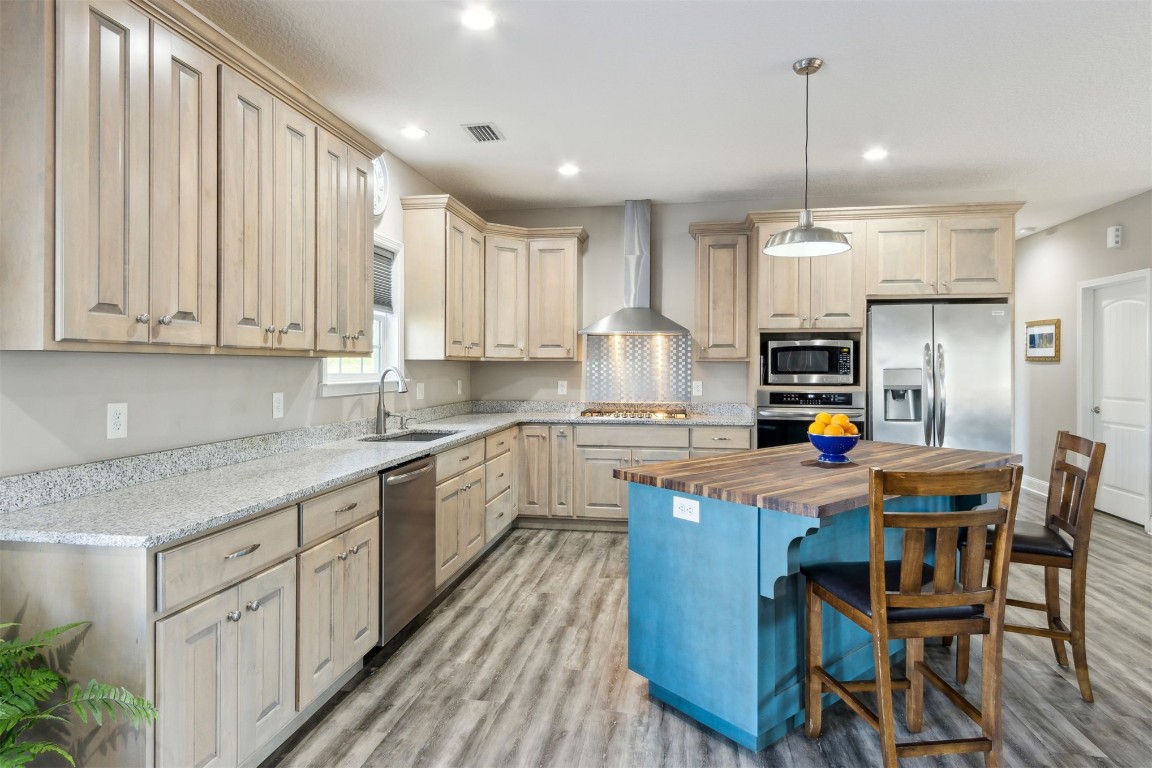 3303 HENRY LEE ROAD