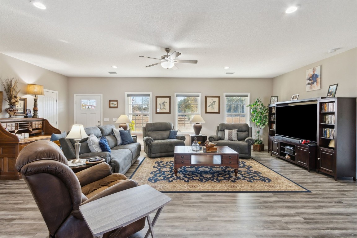 3303 HENRY LEE ROAD
