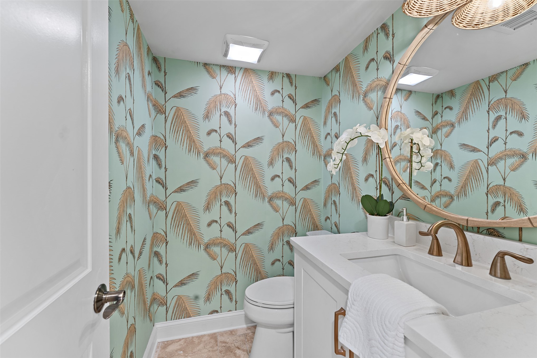 2055 BEACH WOOD ROAD