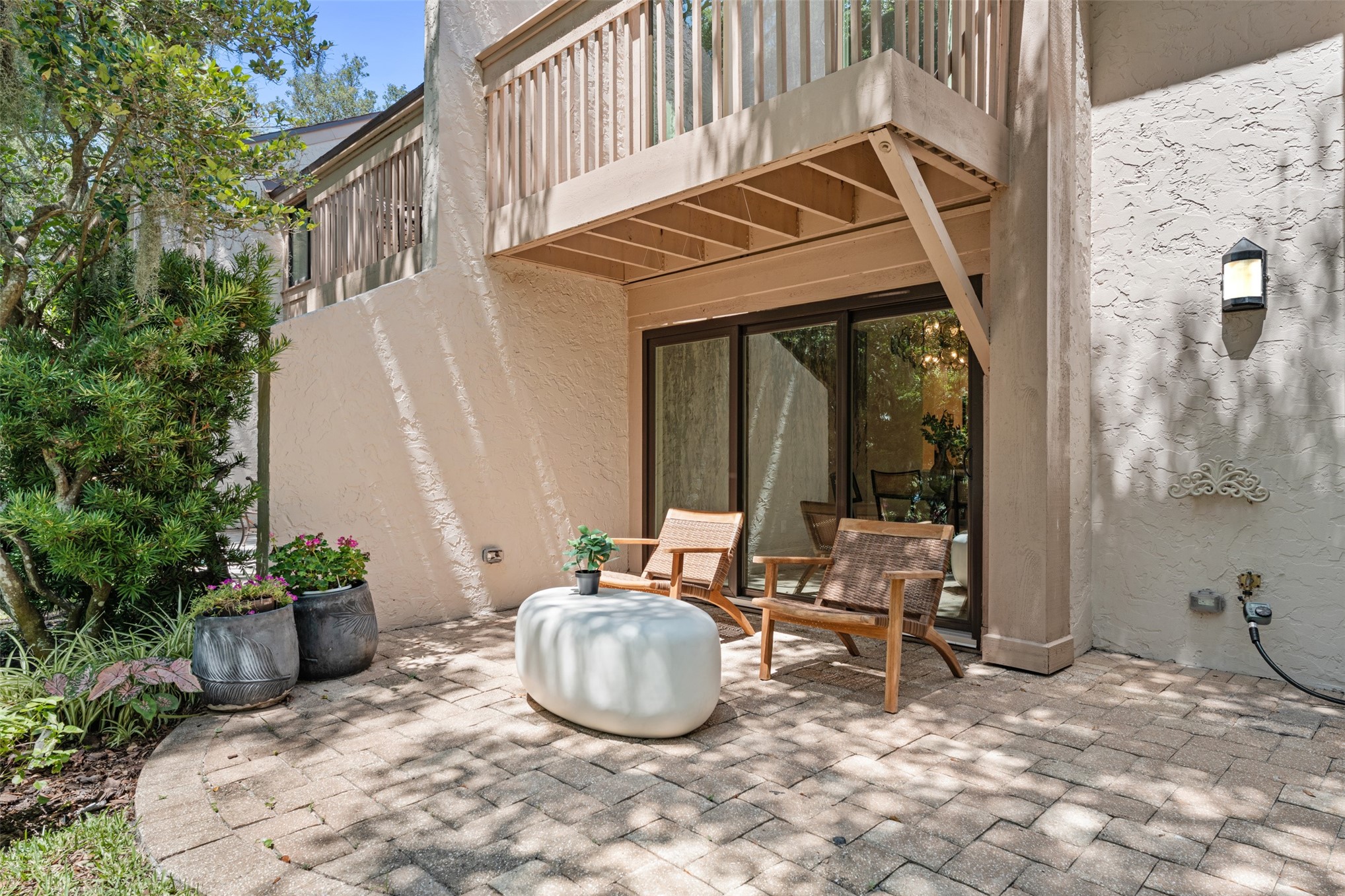 2055 BEACH WOOD ROAD