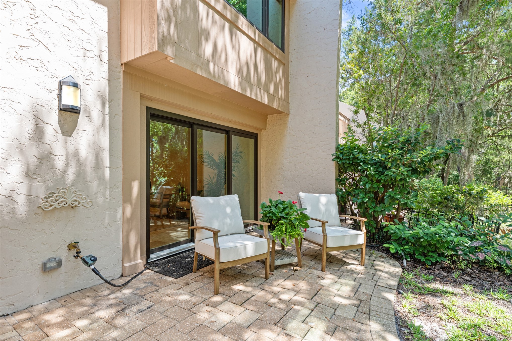 2055 BEACH WOOD ROAD