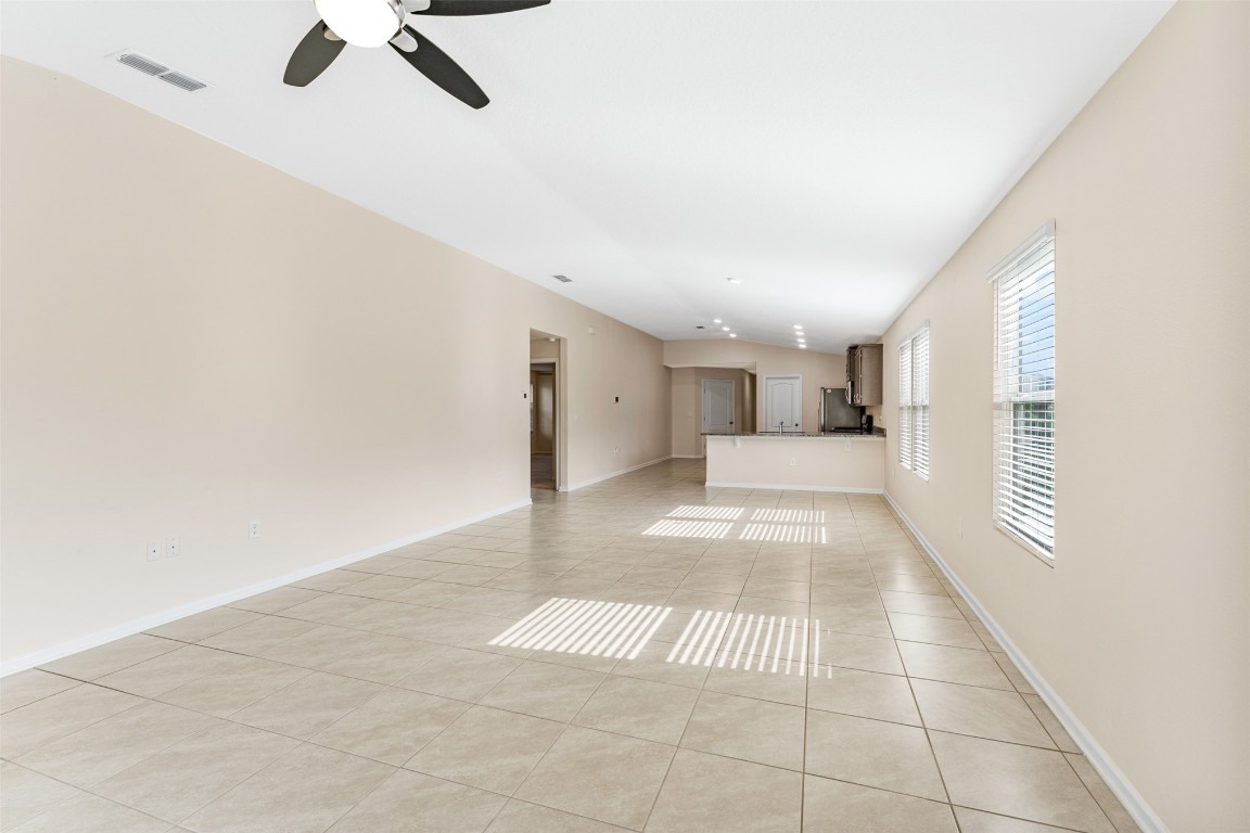 86204 BUGGY COURT