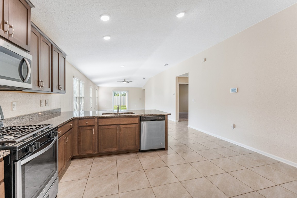 86204 BUGGY COURT