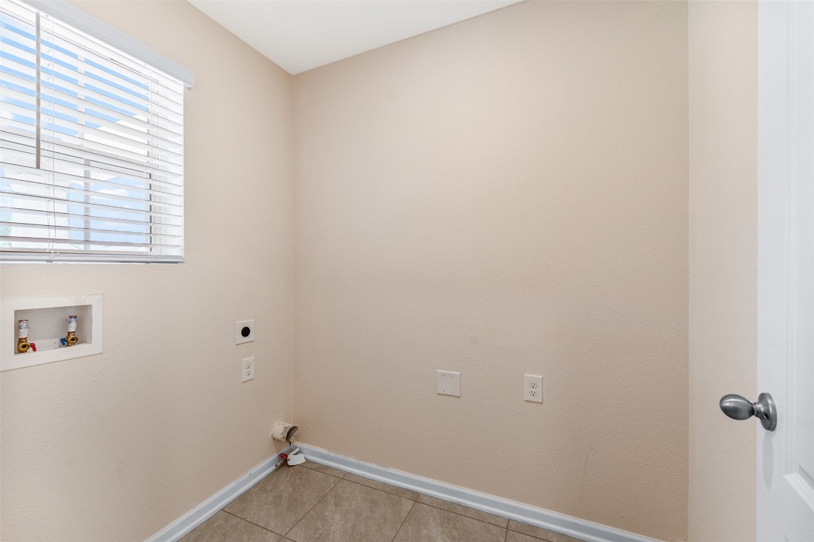 86204 BUGGY COURT