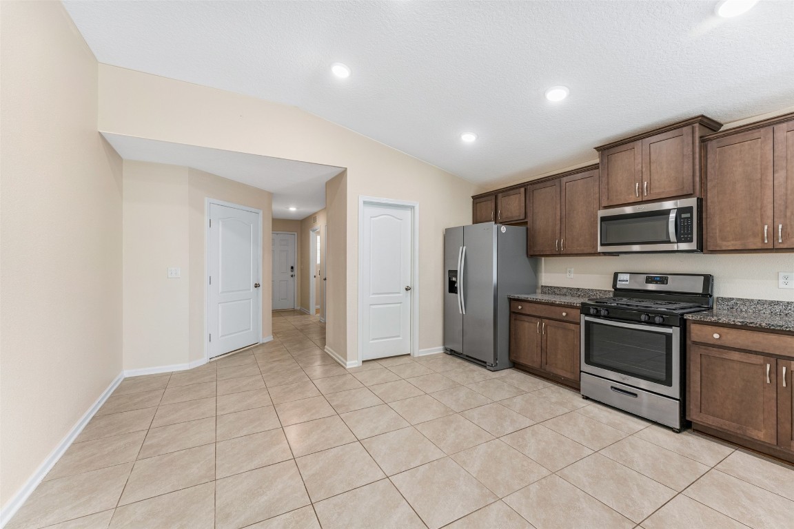 86204 BUGGY COURT
