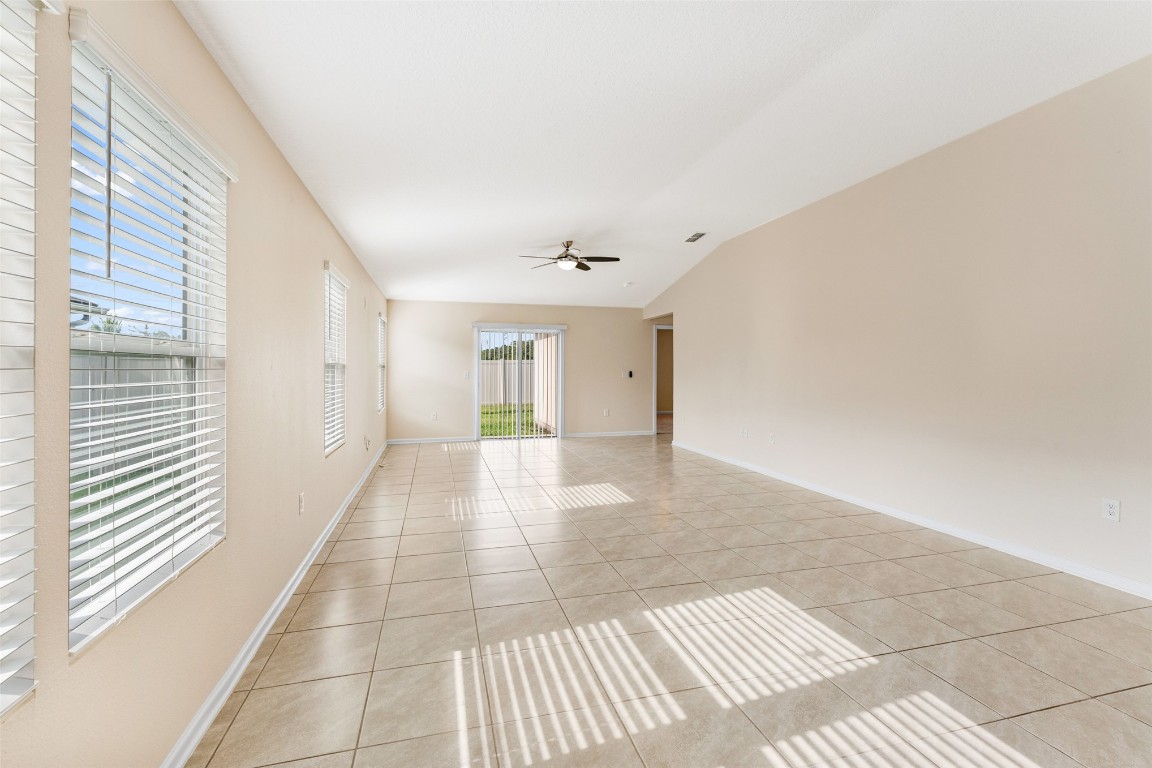 86204 BUGGY COURT