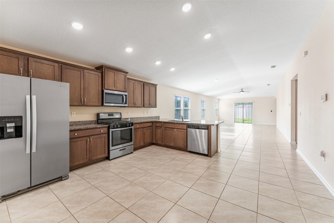 86204 BUGGY COURT