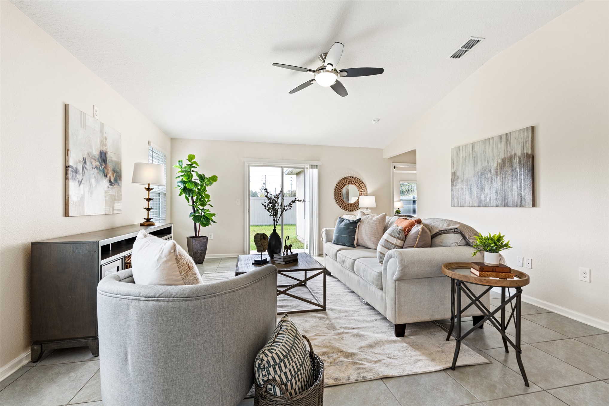 86204 BUGGY COURT
