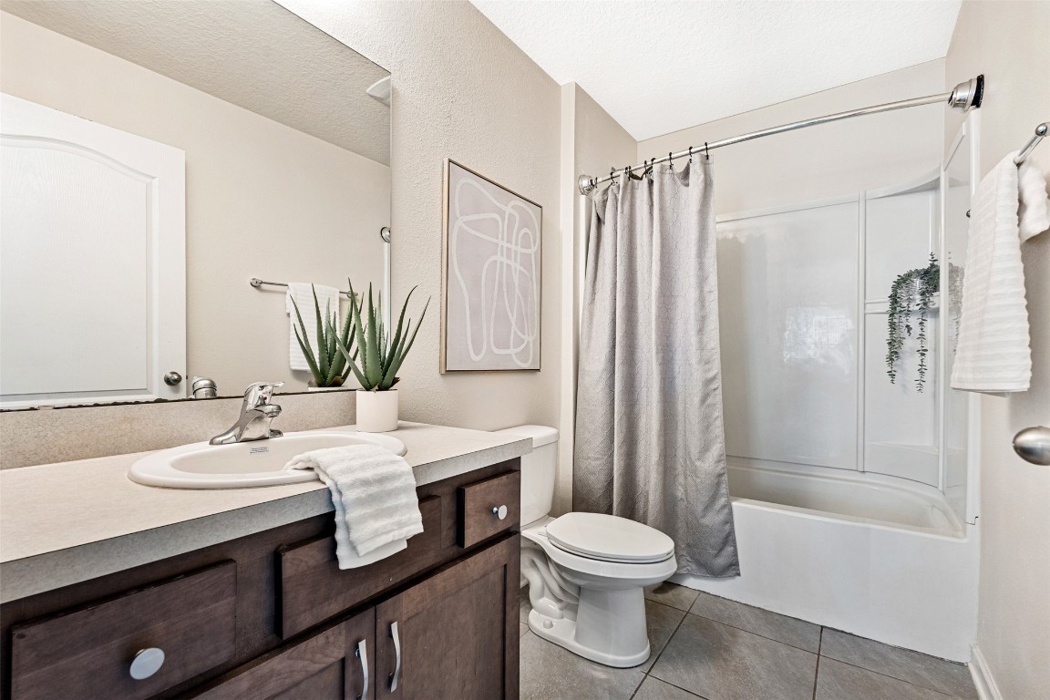 86204 BUGGY COURT