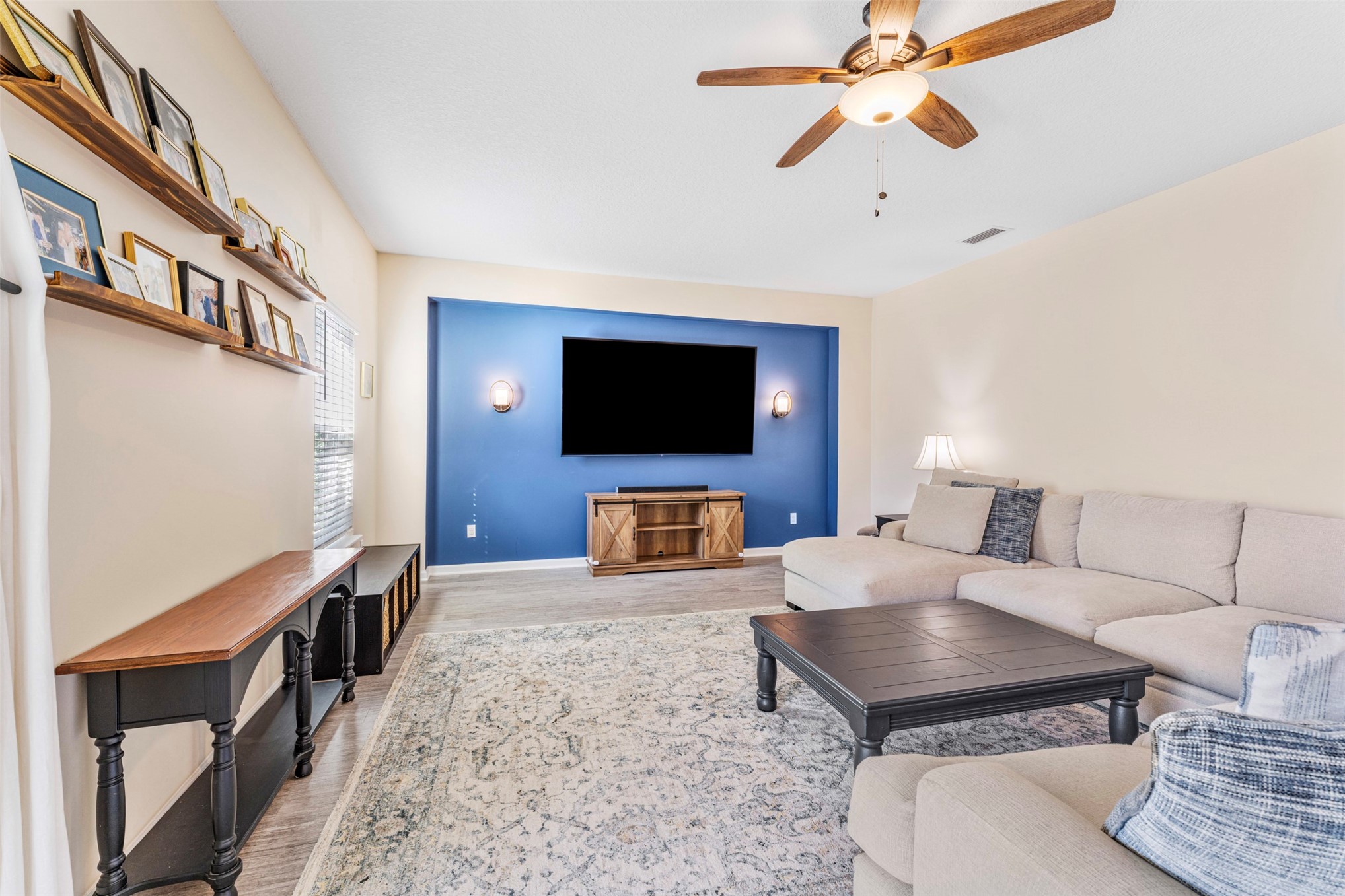 86230 CLOISTER COURT