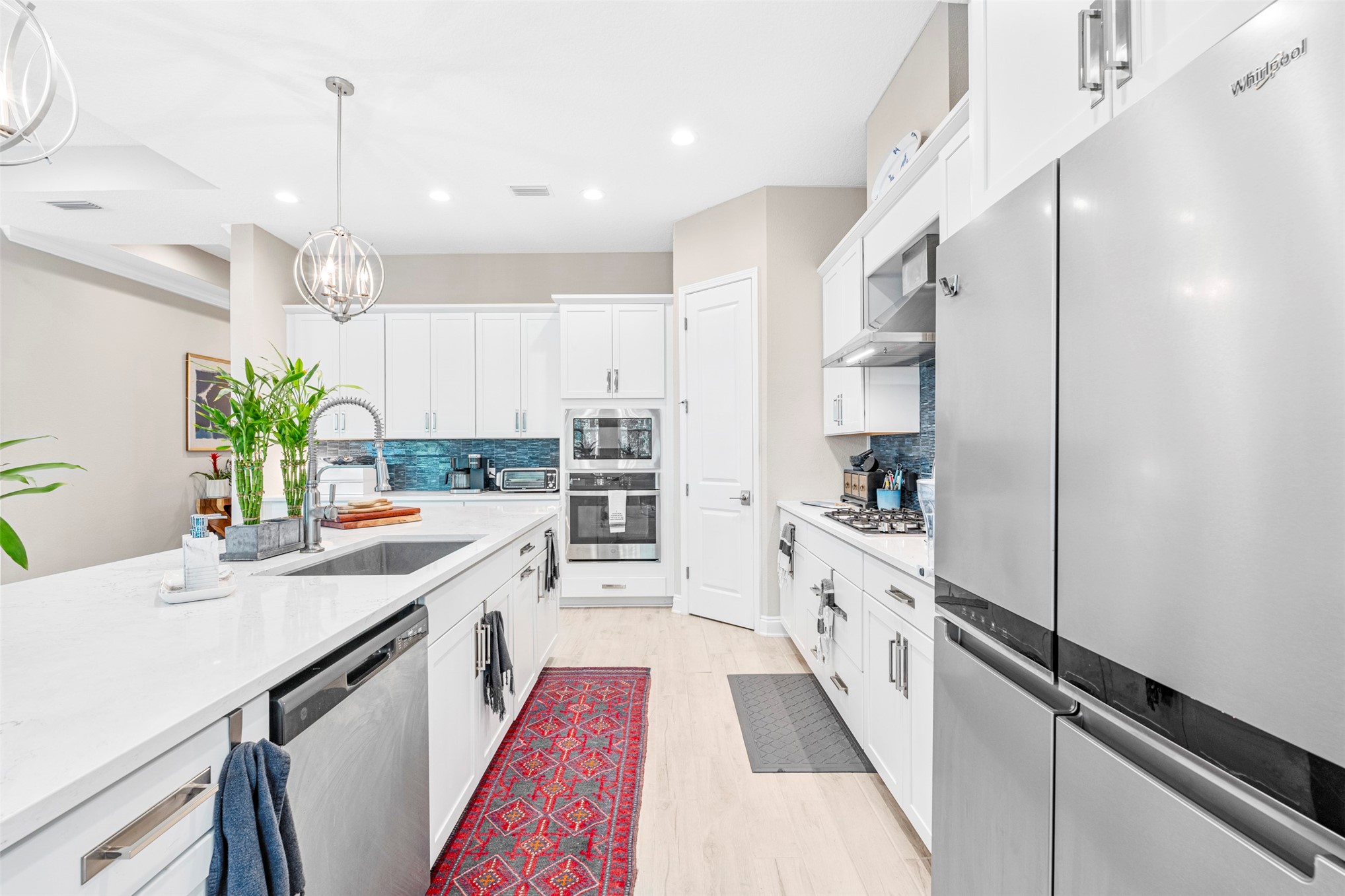 95072 GOLDEN GLOW DRIVE