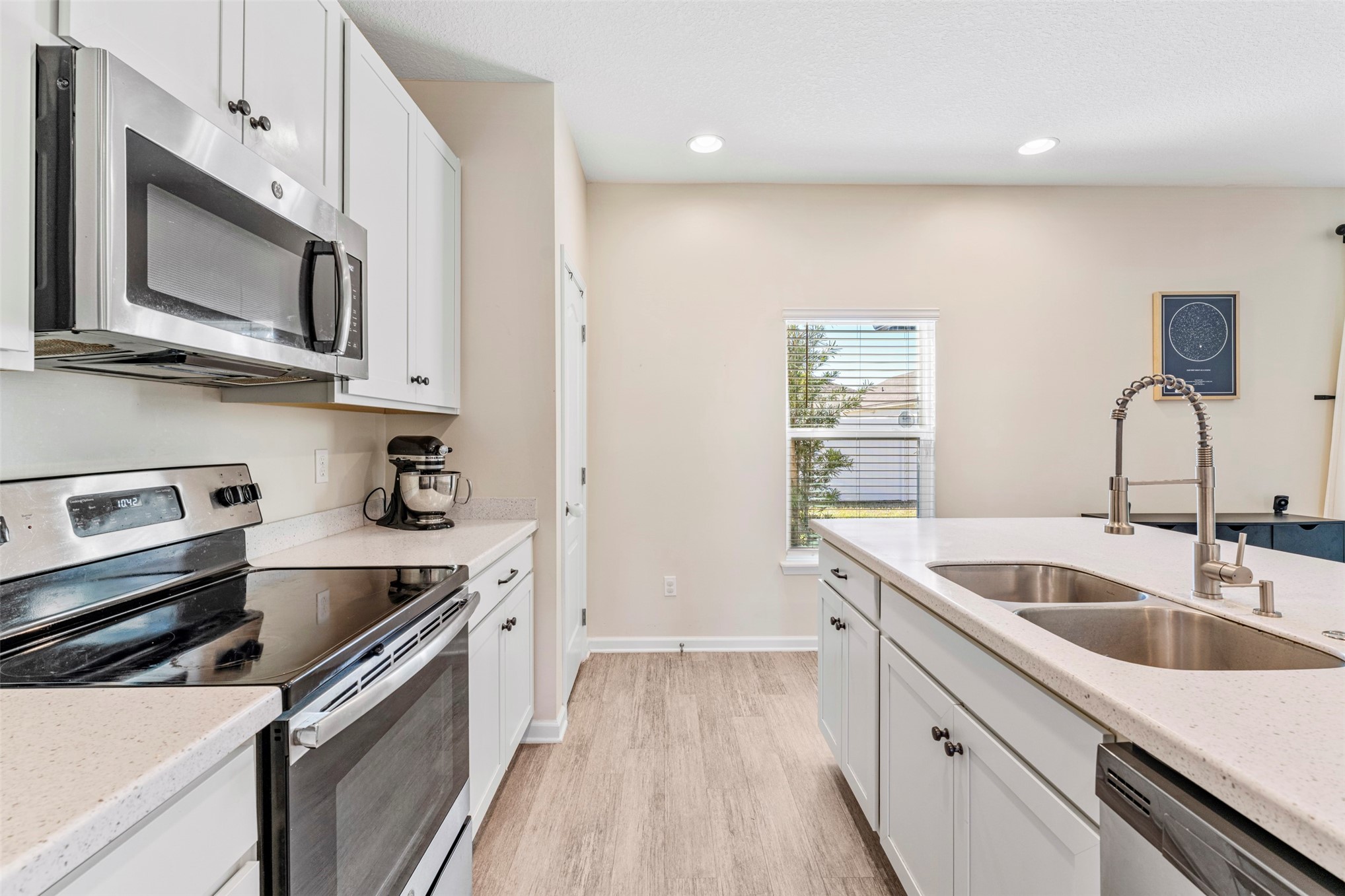 86230 CLOISTER COURT
