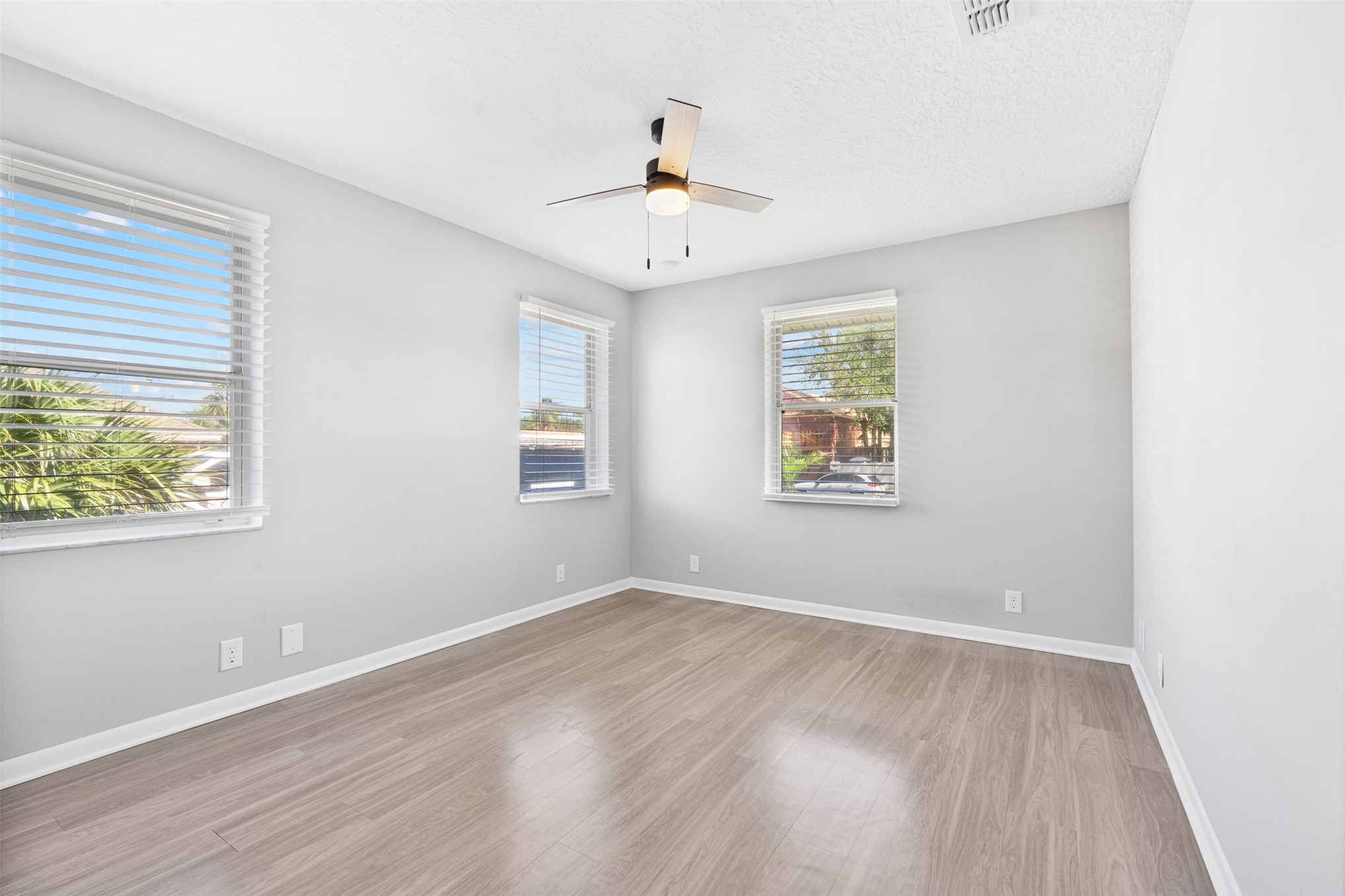 7047 RIVERCREST DRIVE