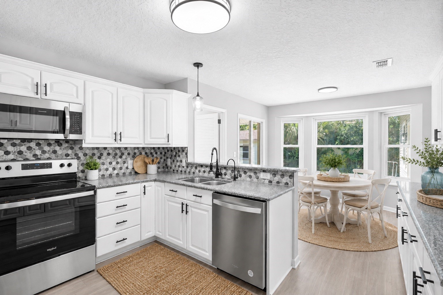 7047 RIVERCREST DRIVE