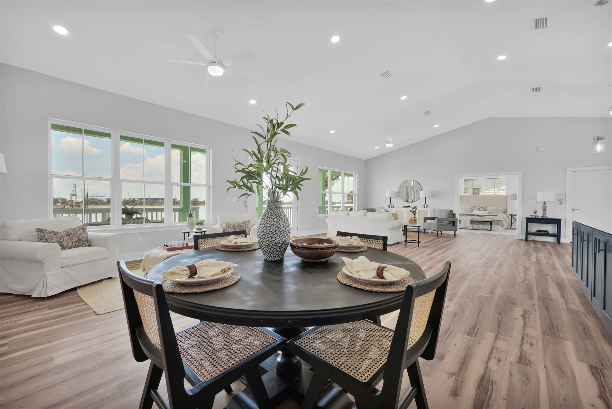 6030 HECKSCHER DRIVE