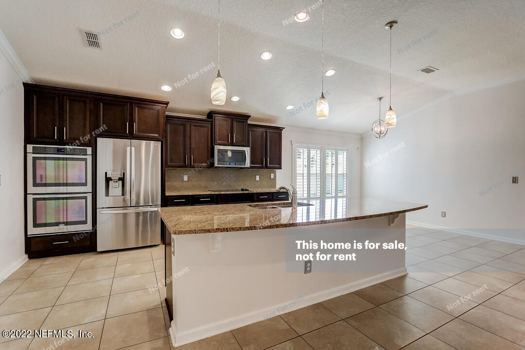 95215 LEAFCREST Court