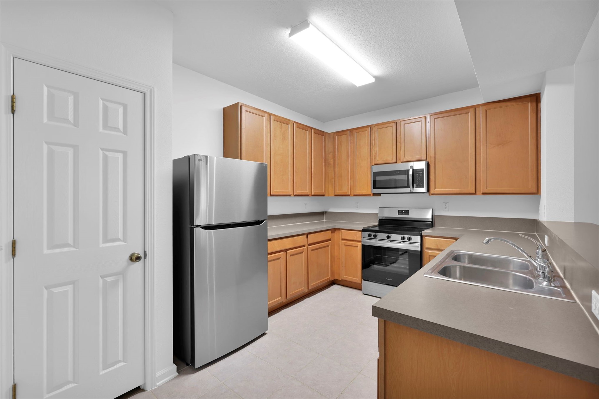 575 OAKLEAF PLANTATION PARKWAY 1107