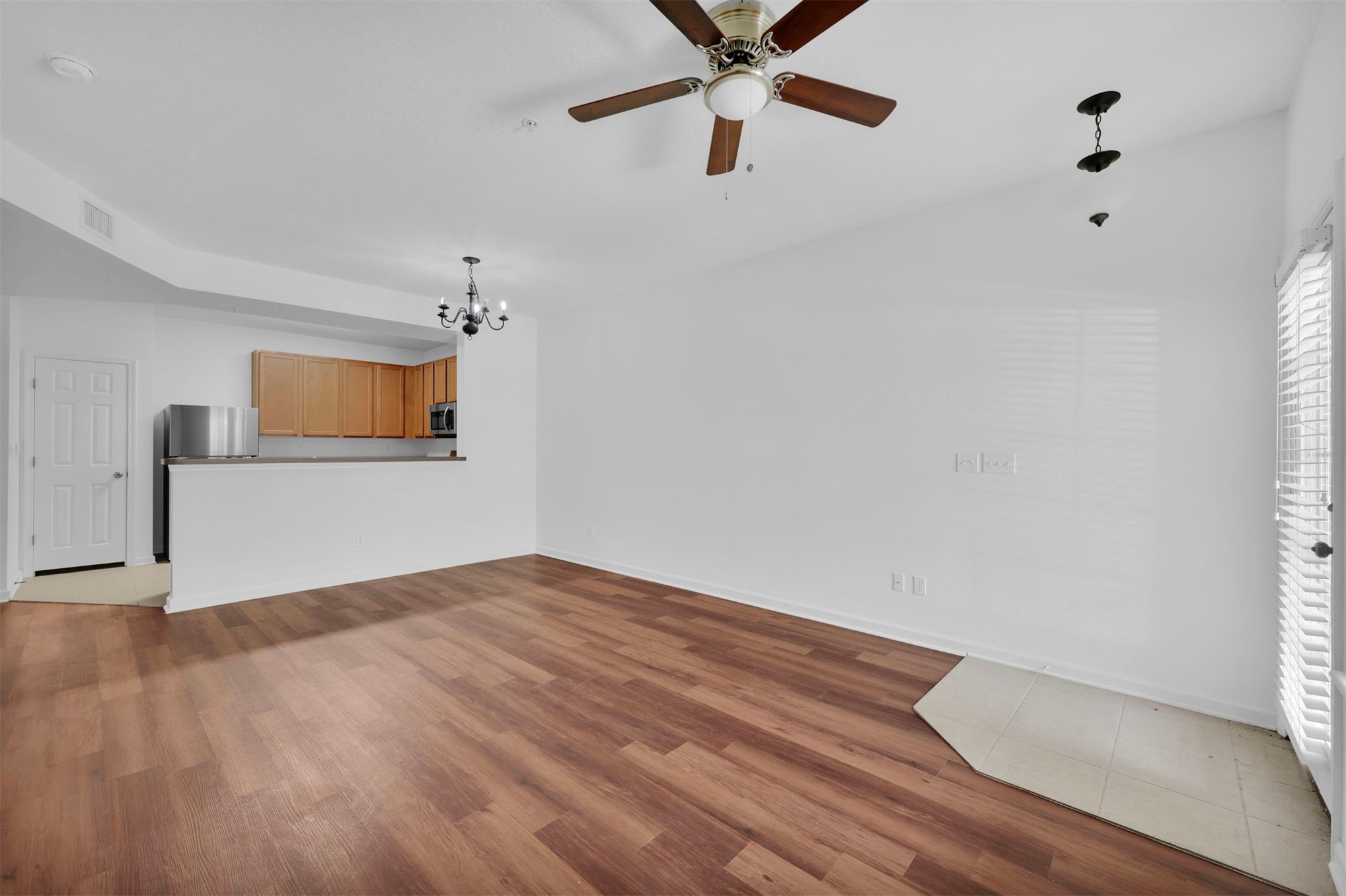 575 OAKLEAF PLANTATION PARKWAY 1107