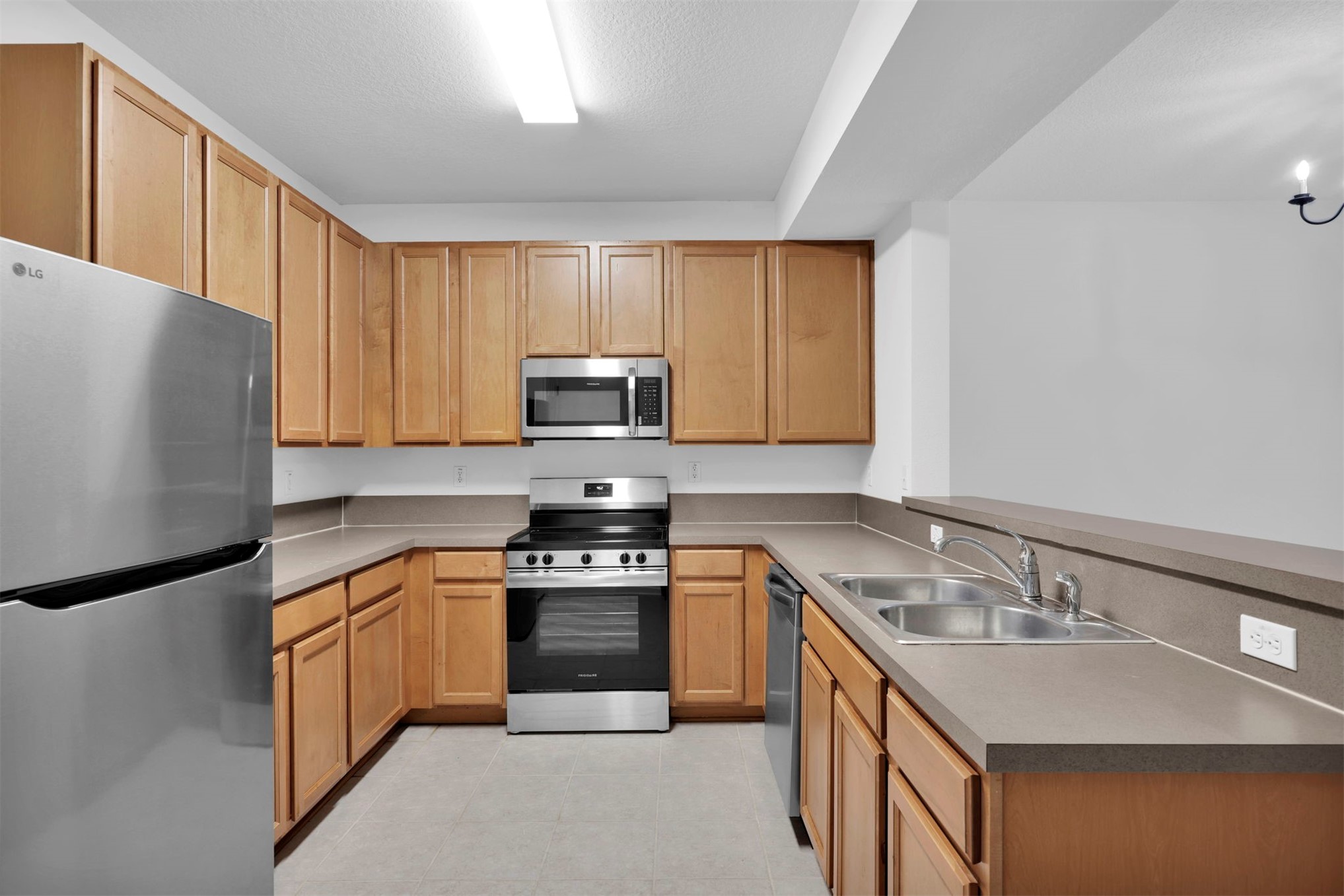 575 OAKLEAF PLANTATION PARKWAY 1107