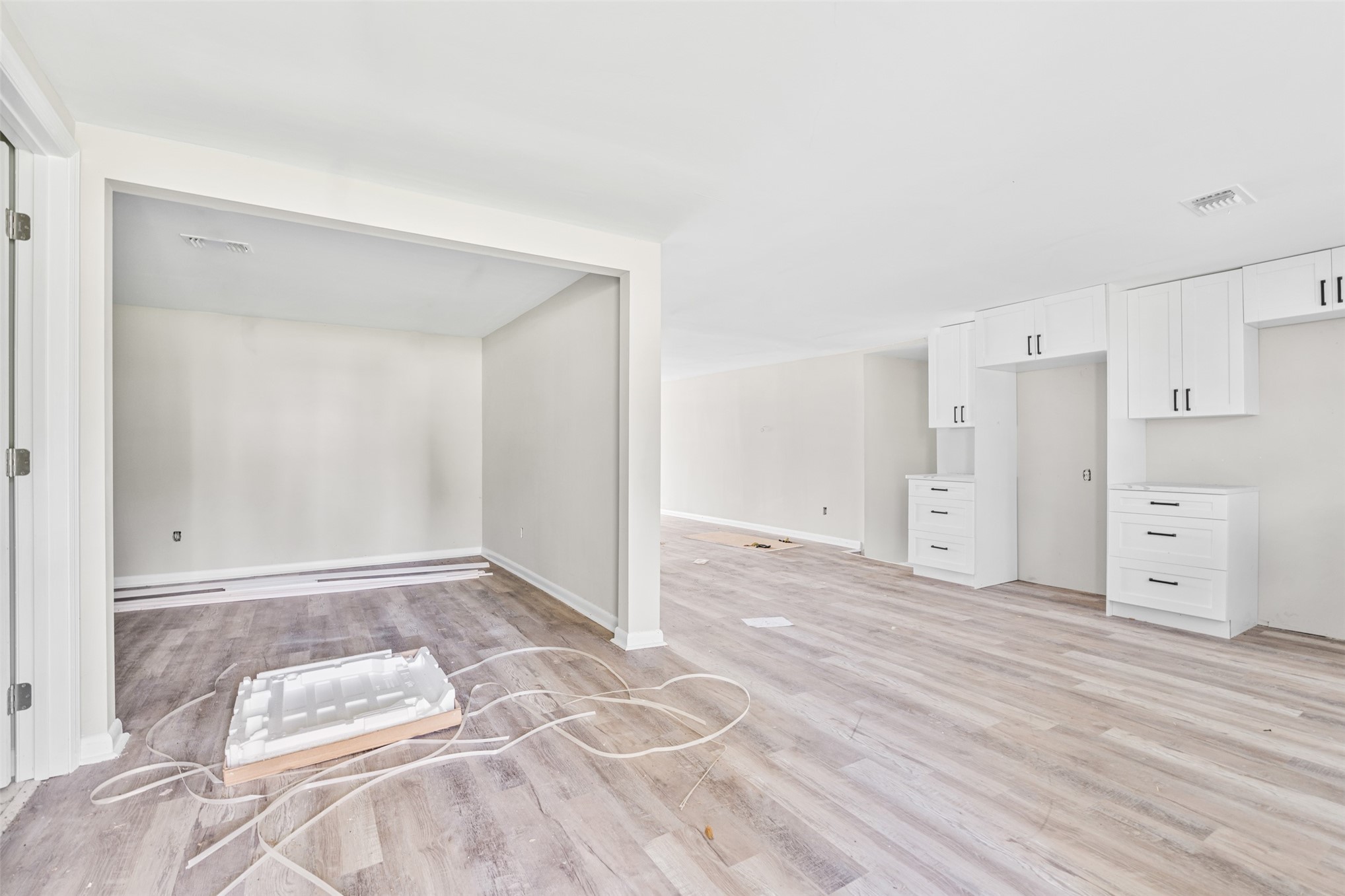 5764 HECKSCHER DRIVE