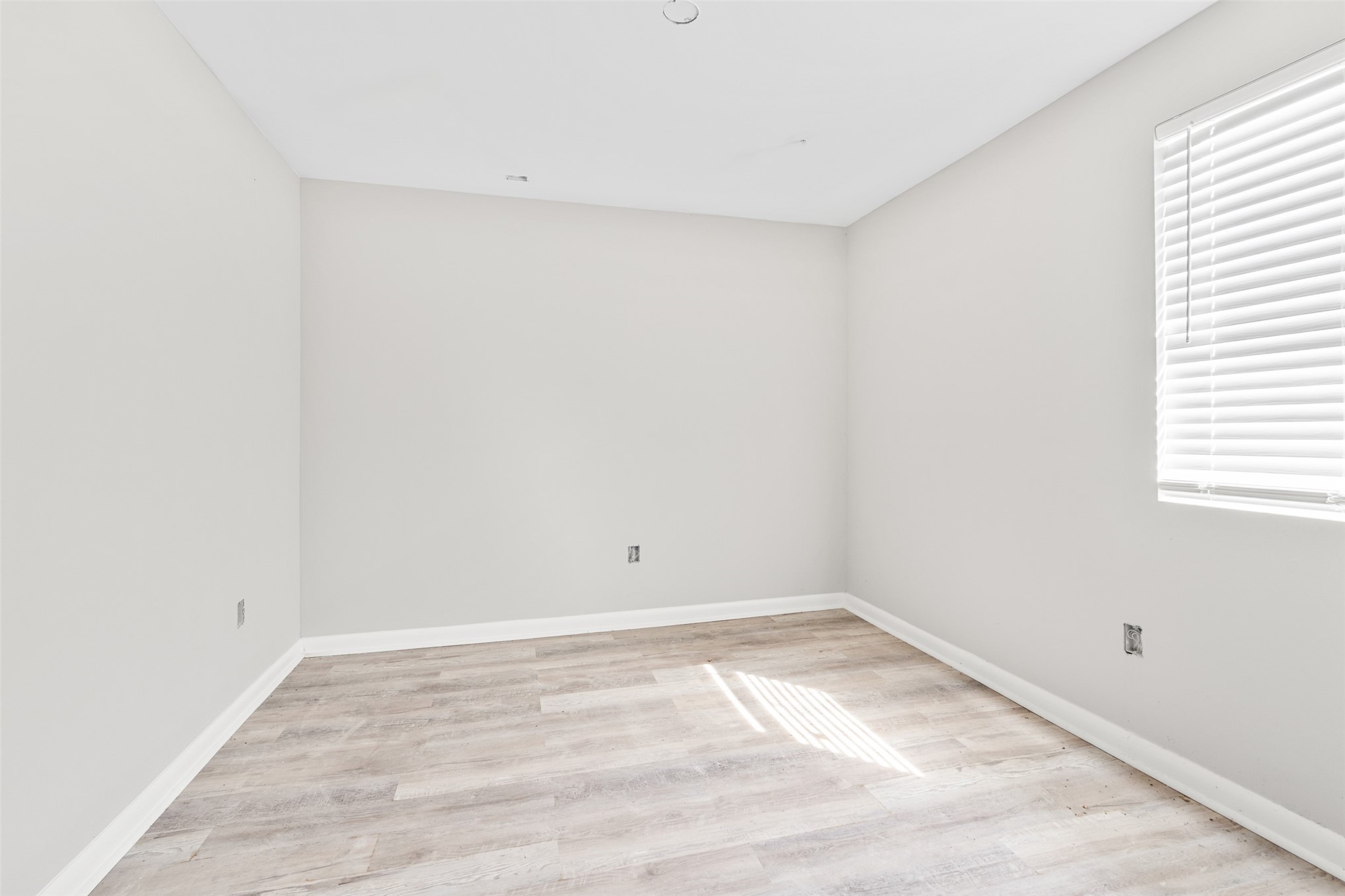 5764 HECKSCHER DRIVE