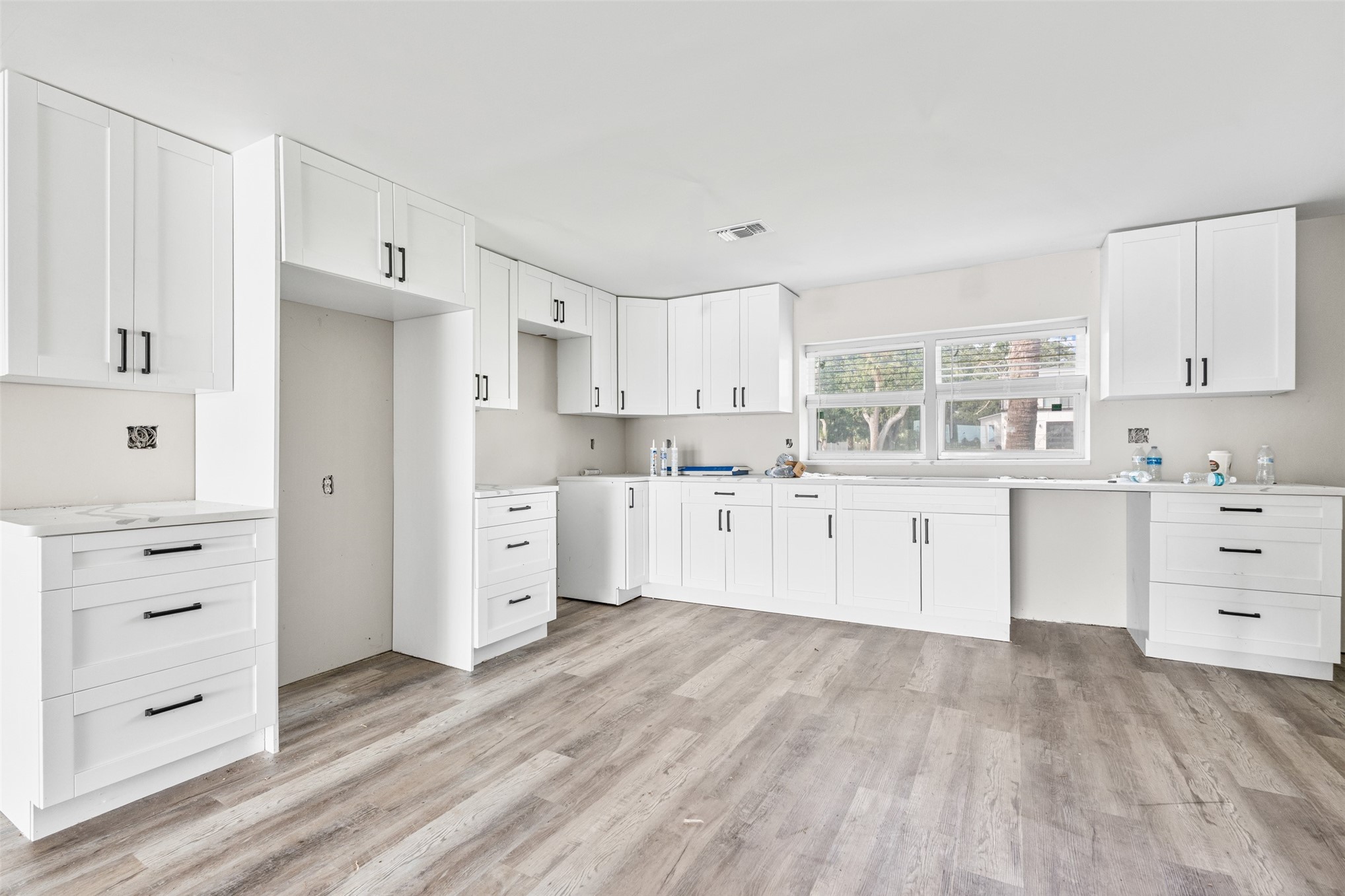 5764 HECKSCHER DRIVE