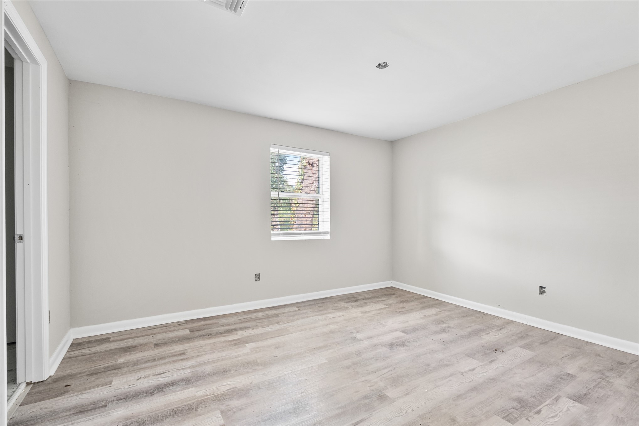5764 HECKSCHER DRIVE