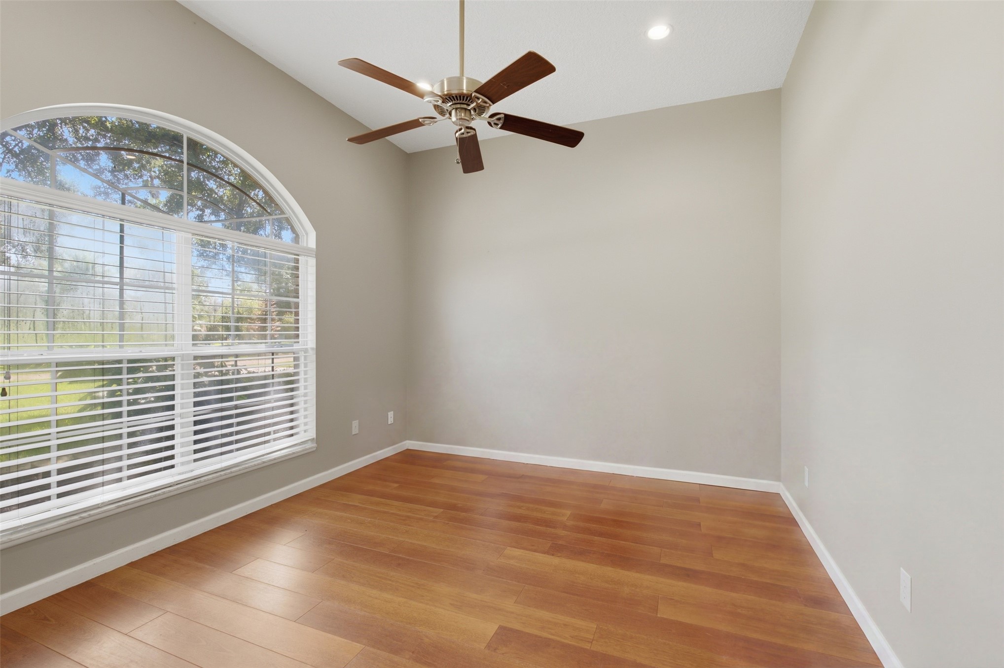 9174 MILTON DRIVE