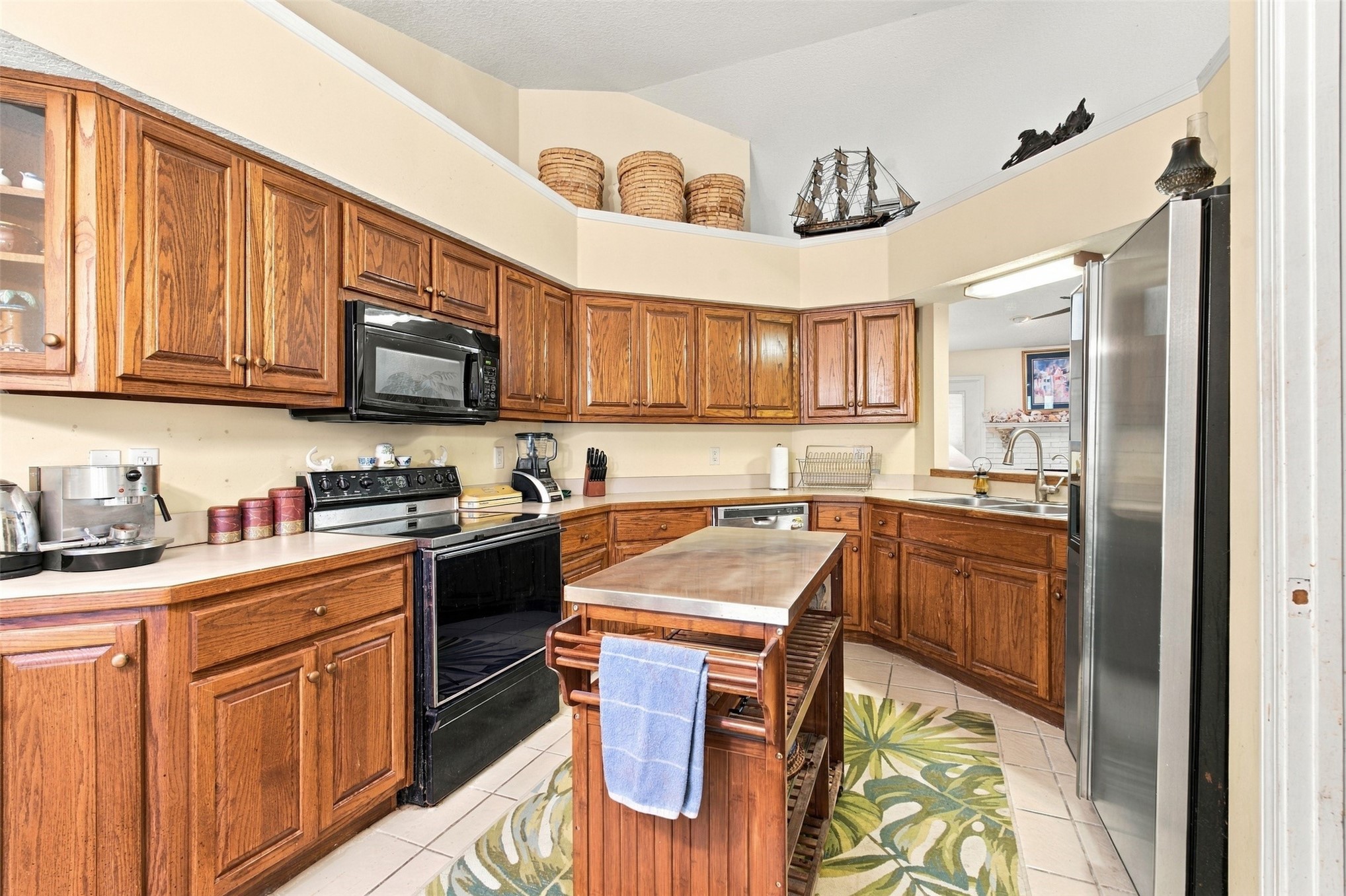 1570 CLINCH DRIVE