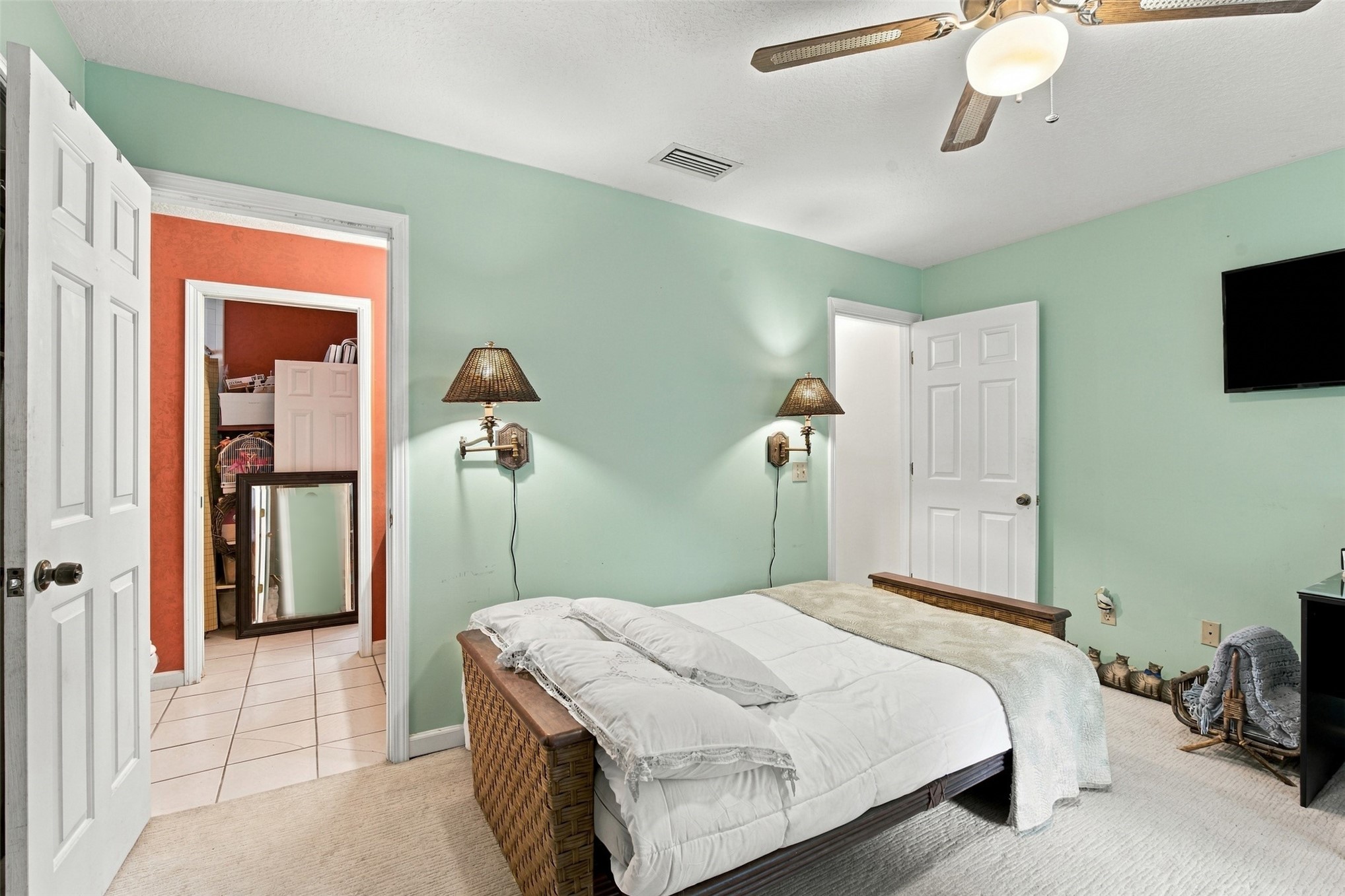 1570 CLINCH DRIVE