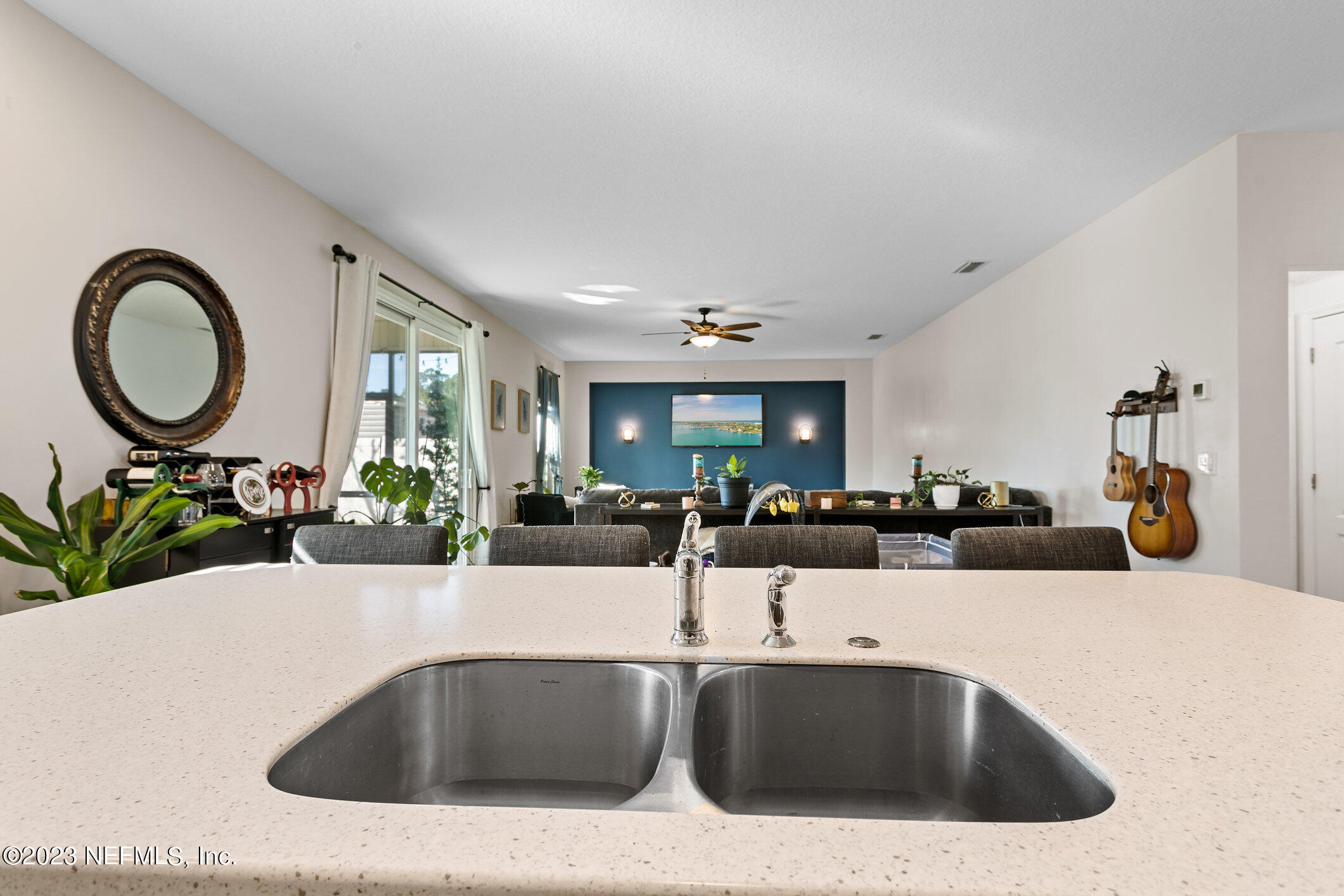 86230 CLOISTER Court