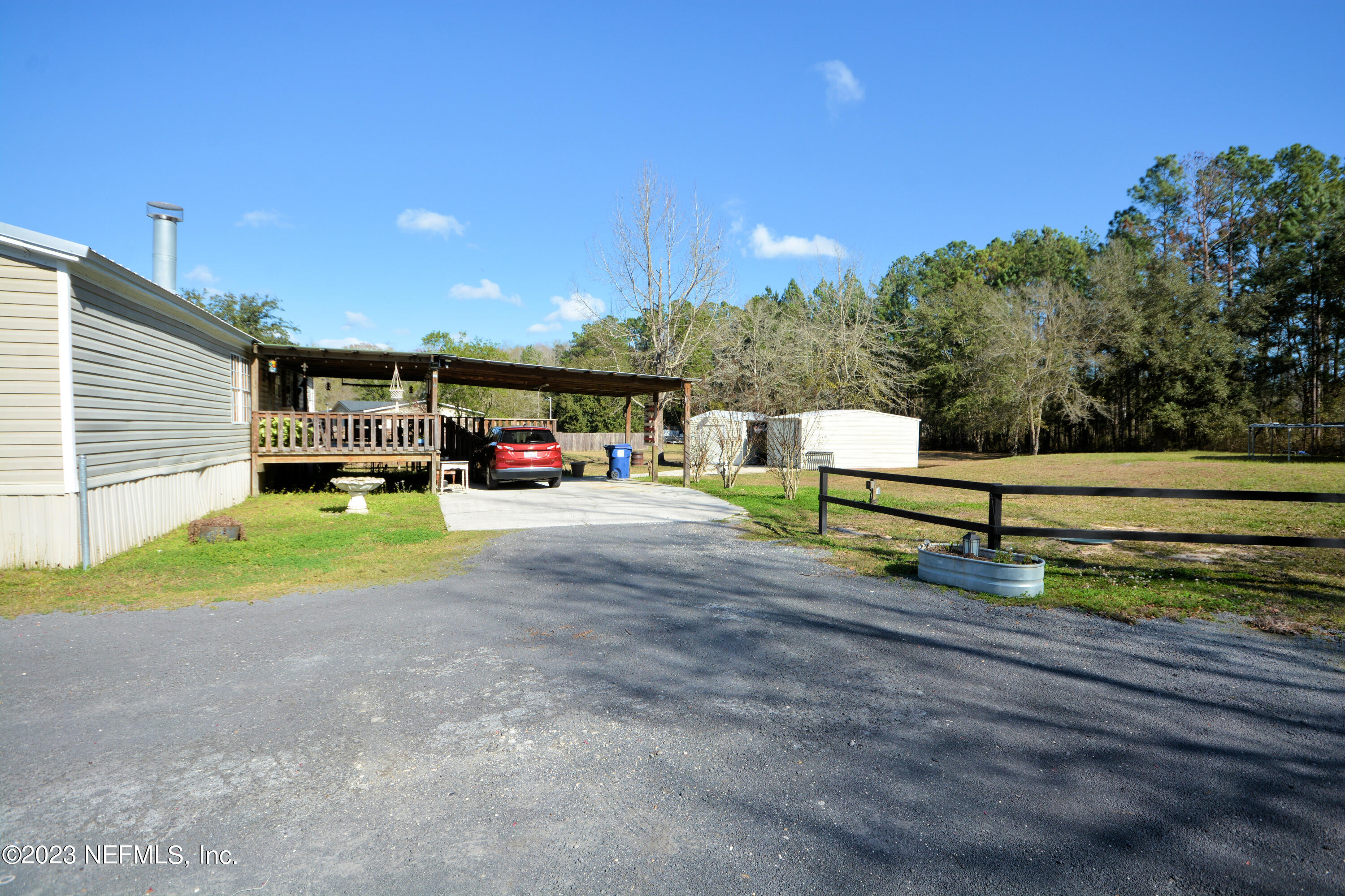 44651 PINEBREEZE Circle