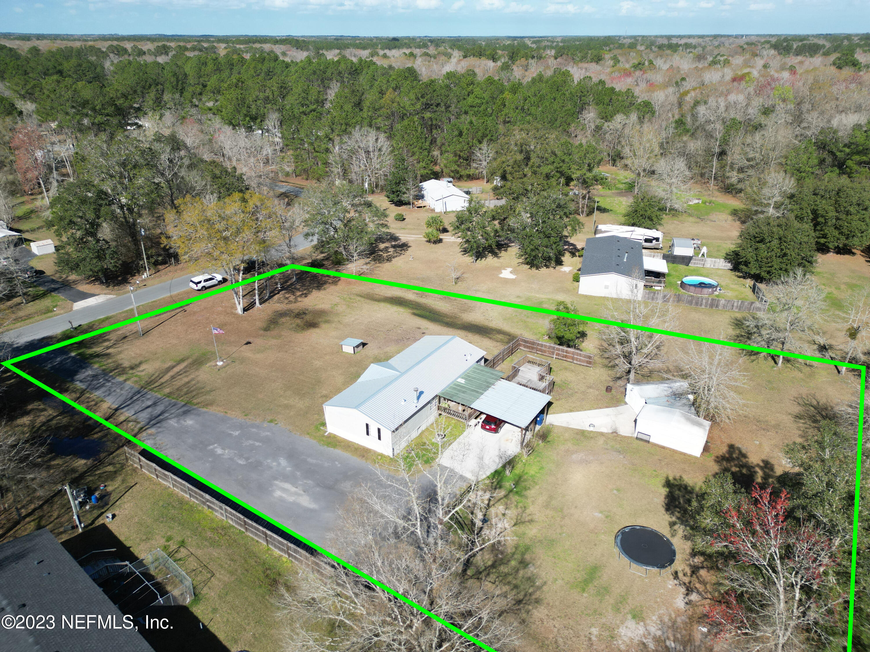 44651 PINEBREEZE Circle