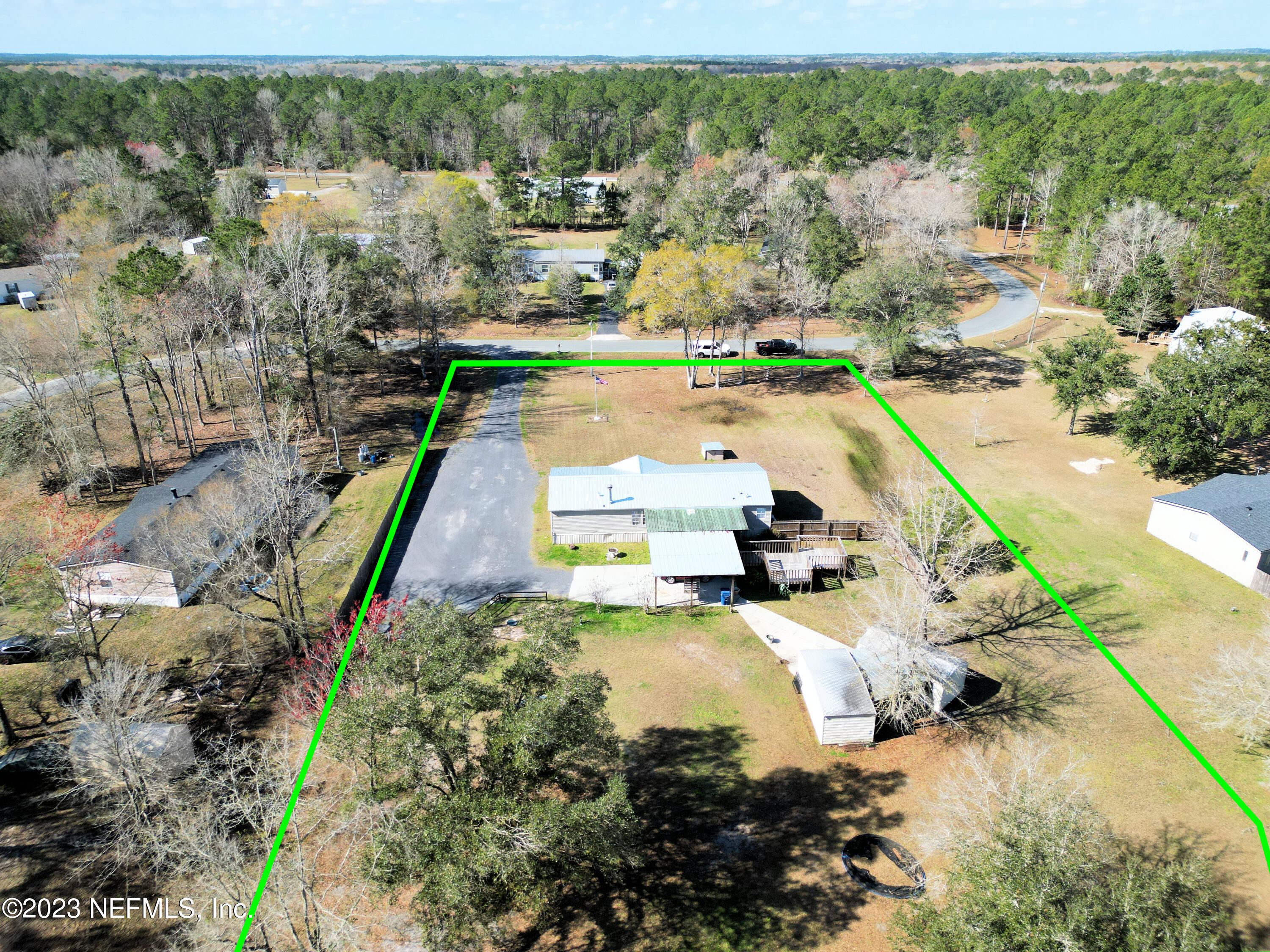 44651 PINEBREEZE Circle