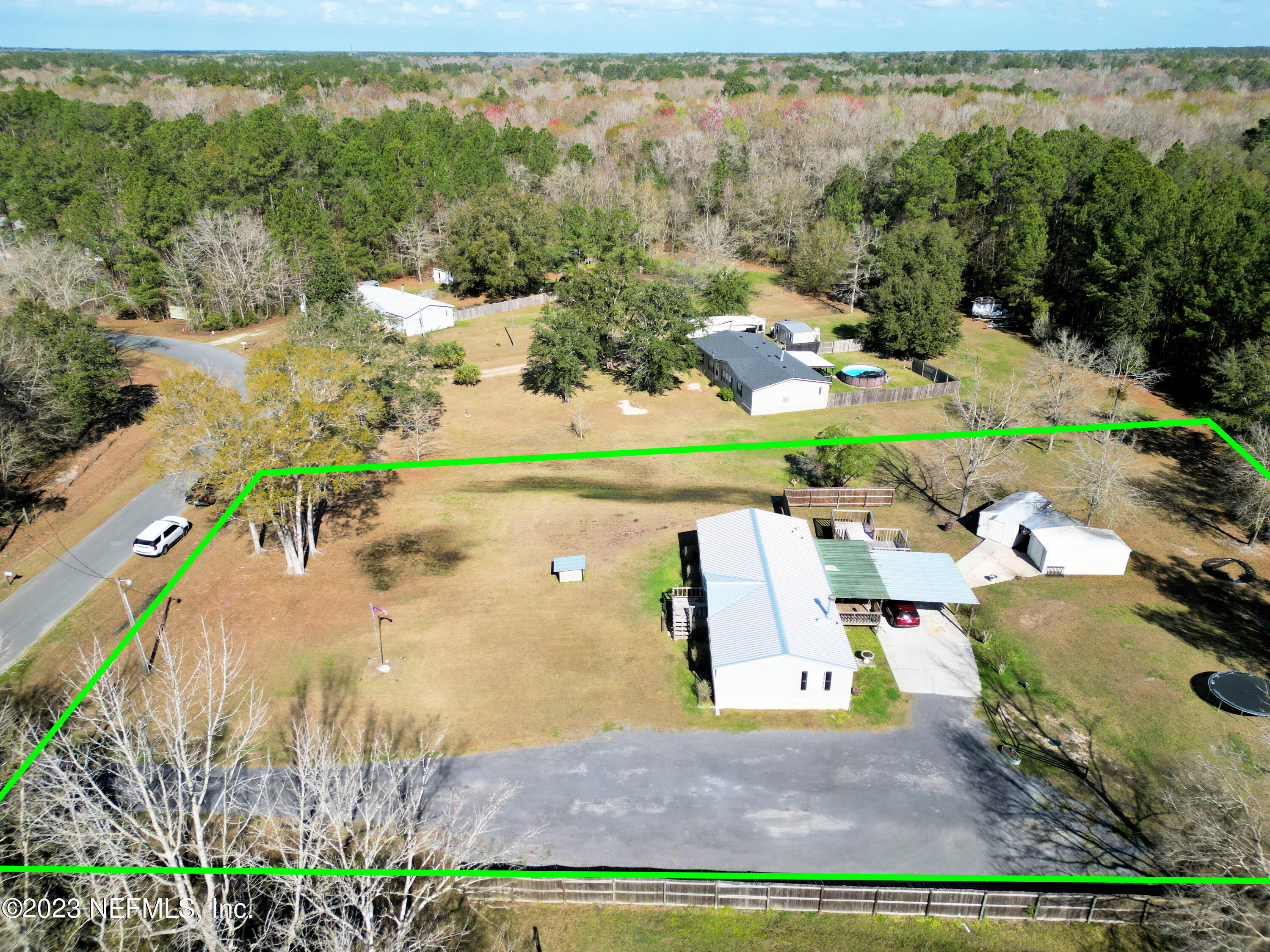 44651 PINEBREEZE Circle