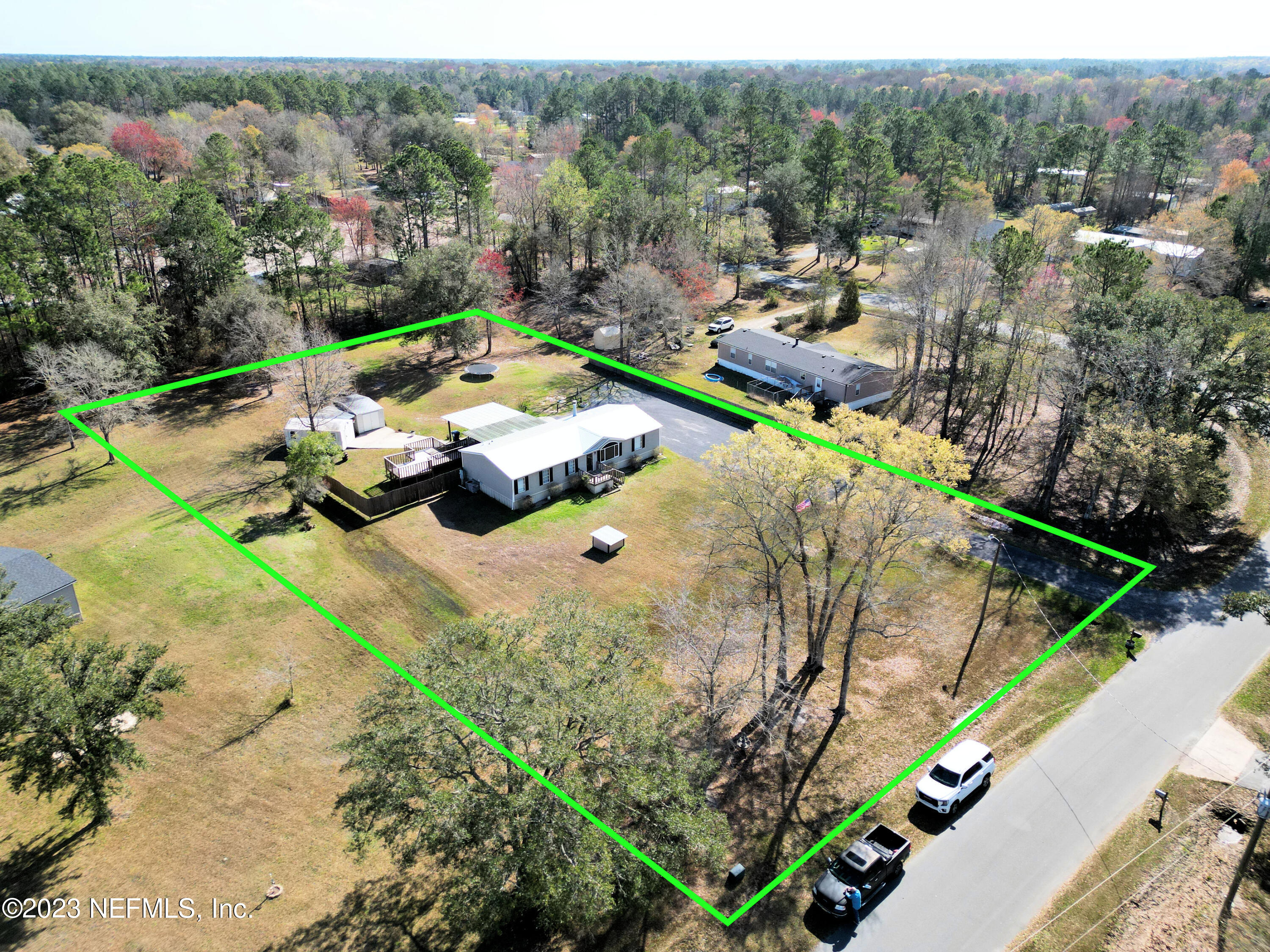 44651 PINEBREEZE Circle