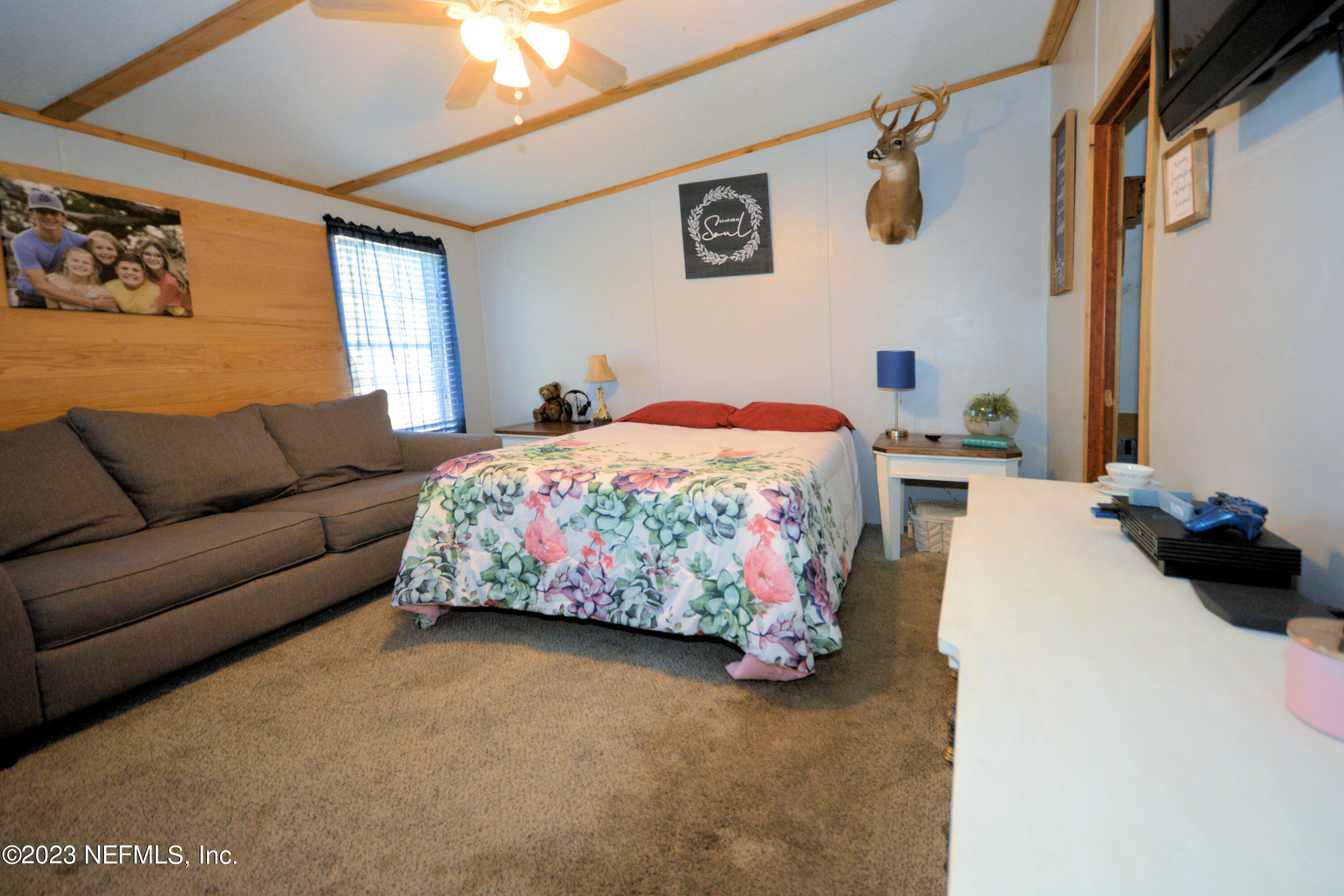 44651 PINEBREEZE Circle