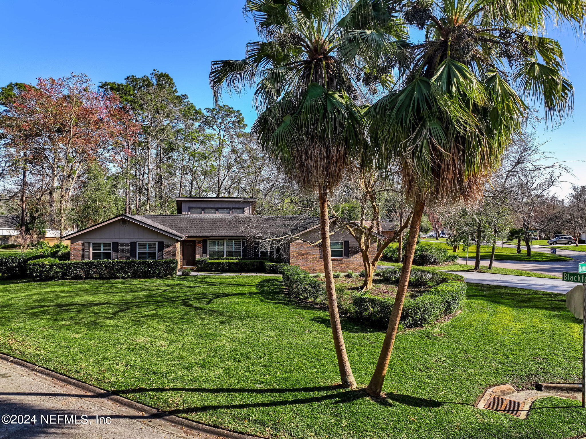 3374 BLACKFOOT Trail S