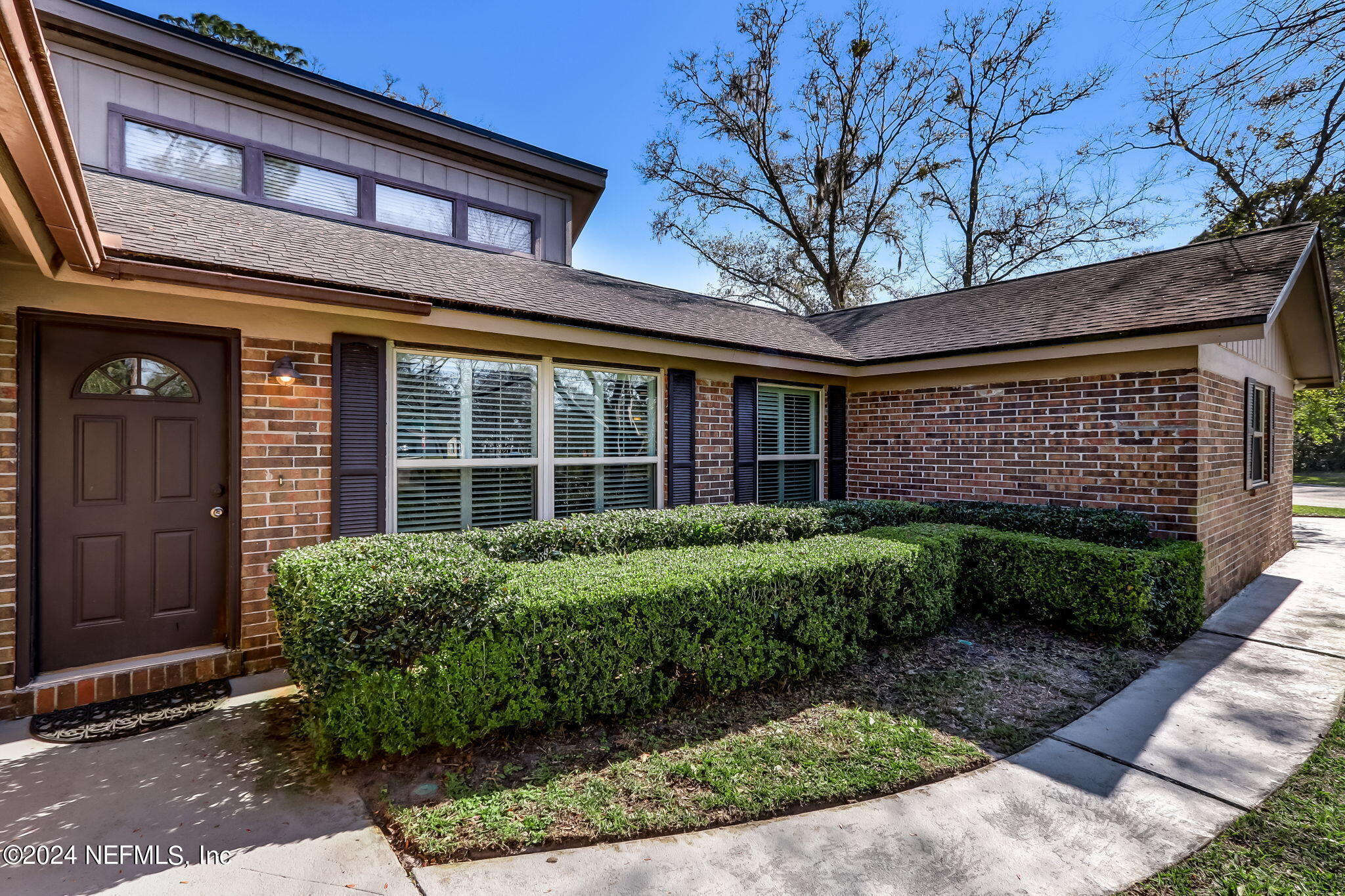 3374 BLACKFOOT Trail S