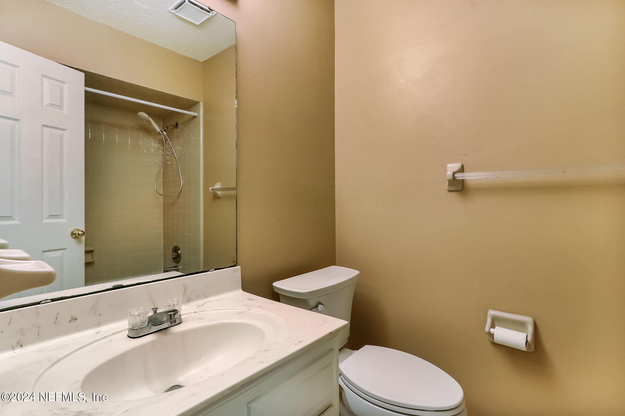 3374 BLACKFOOT Trail S