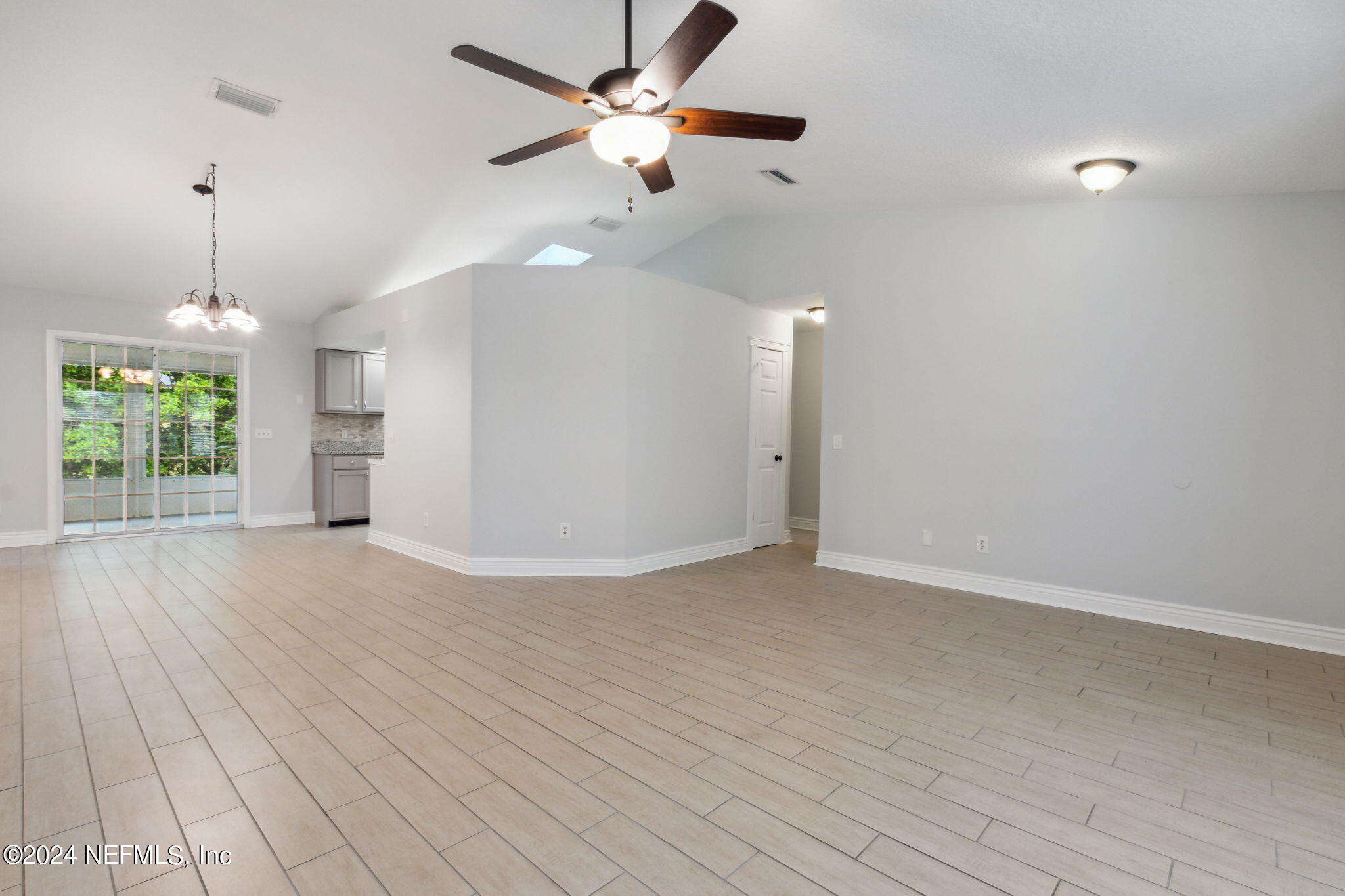 96010 HICKORY Place