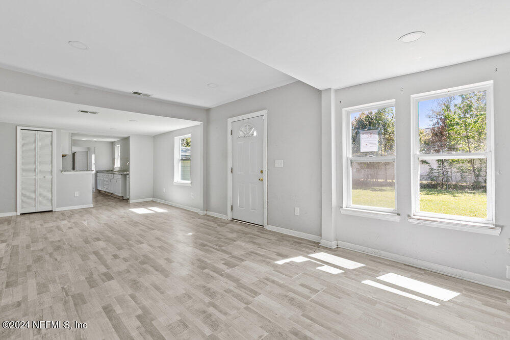 14011 HOLLINGS Street