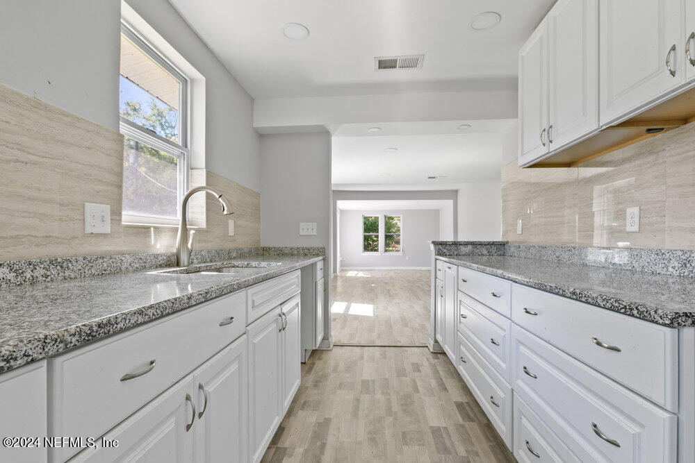 14011 HOLLINGS Street