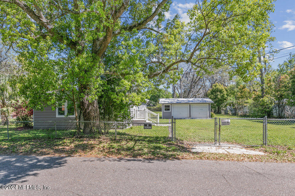 14011 HOLLINGS Street