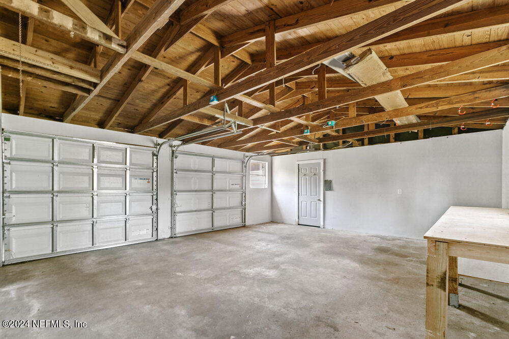 14011 HOLLINGS Street