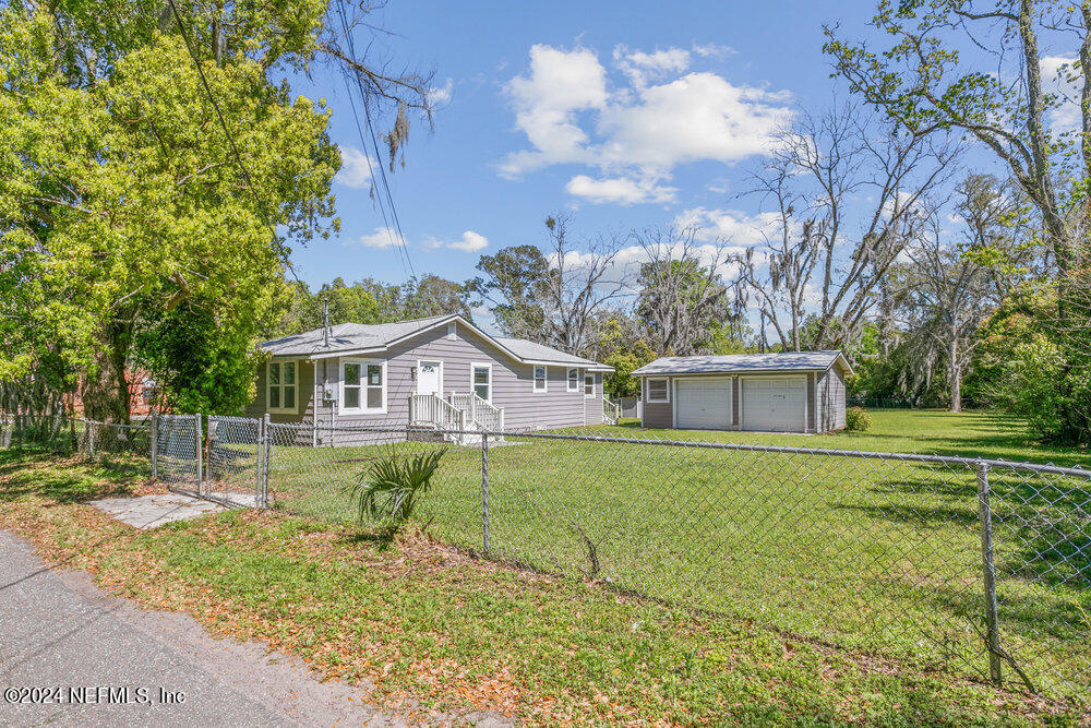 14011 HOLLINGS Street