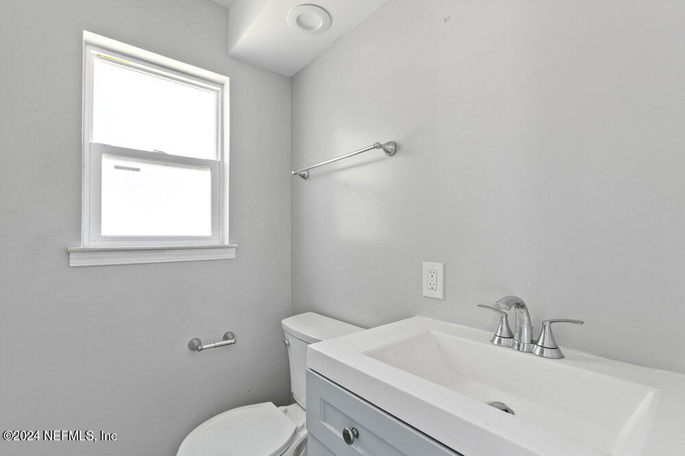 14011 HOLLINGS Street