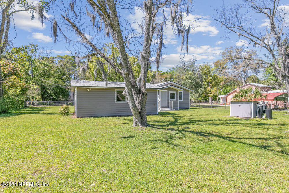 14011 HOLLINGS Street