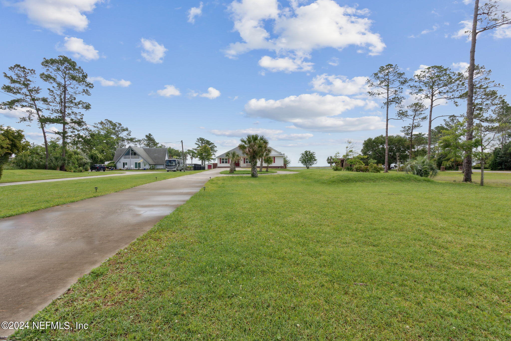 925 EAGLE BEND Court